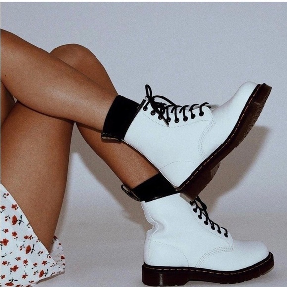 Dr.‎ Martin Jordyn women’s white combat boots size 7 - Picture 1 of 14